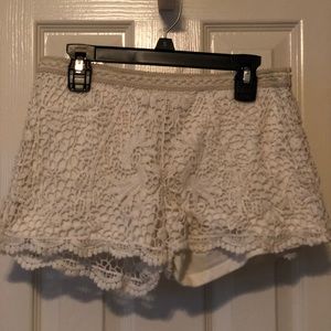 Mosimo white lace shorts